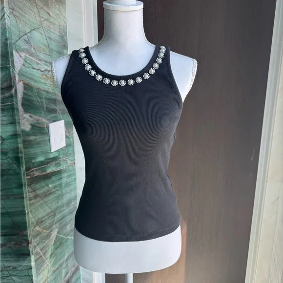 Alice + Olivia KORI EMBELLISHED RIBBED TANK - Picture 7 of 7